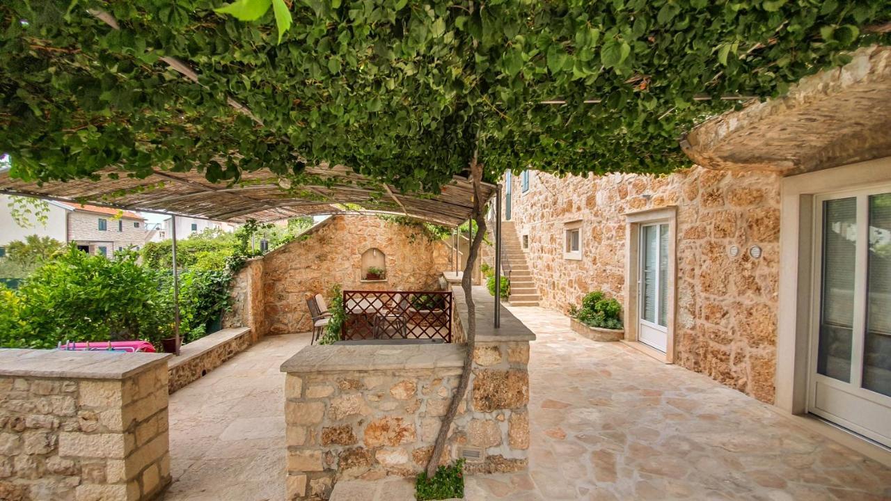 Apartments Obala Bol Dış mekan fotoğraf