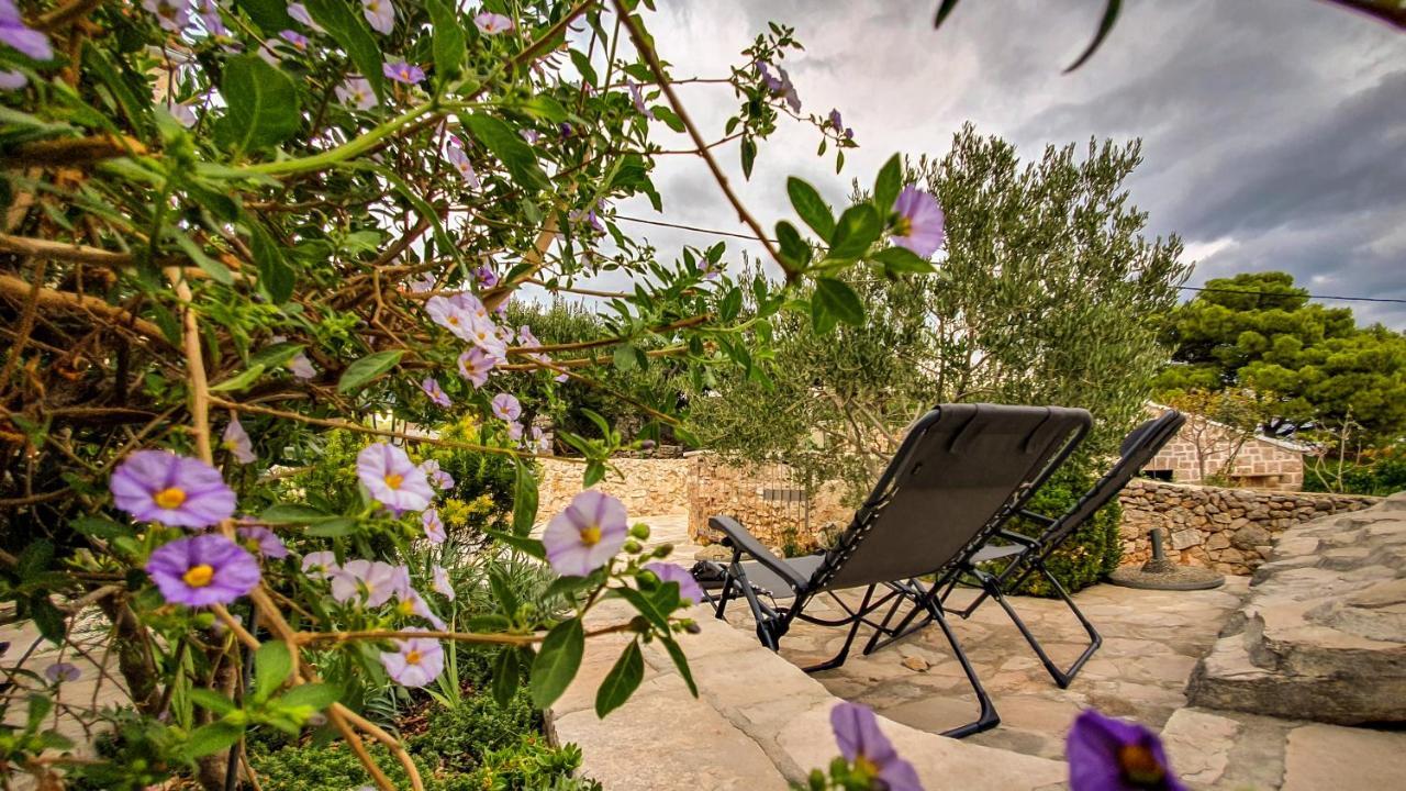 Apartments Obala Bol Dış mekan fotoğraf