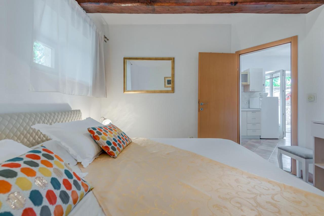 Apartments Obala Bol Dış mekan fotoğraf