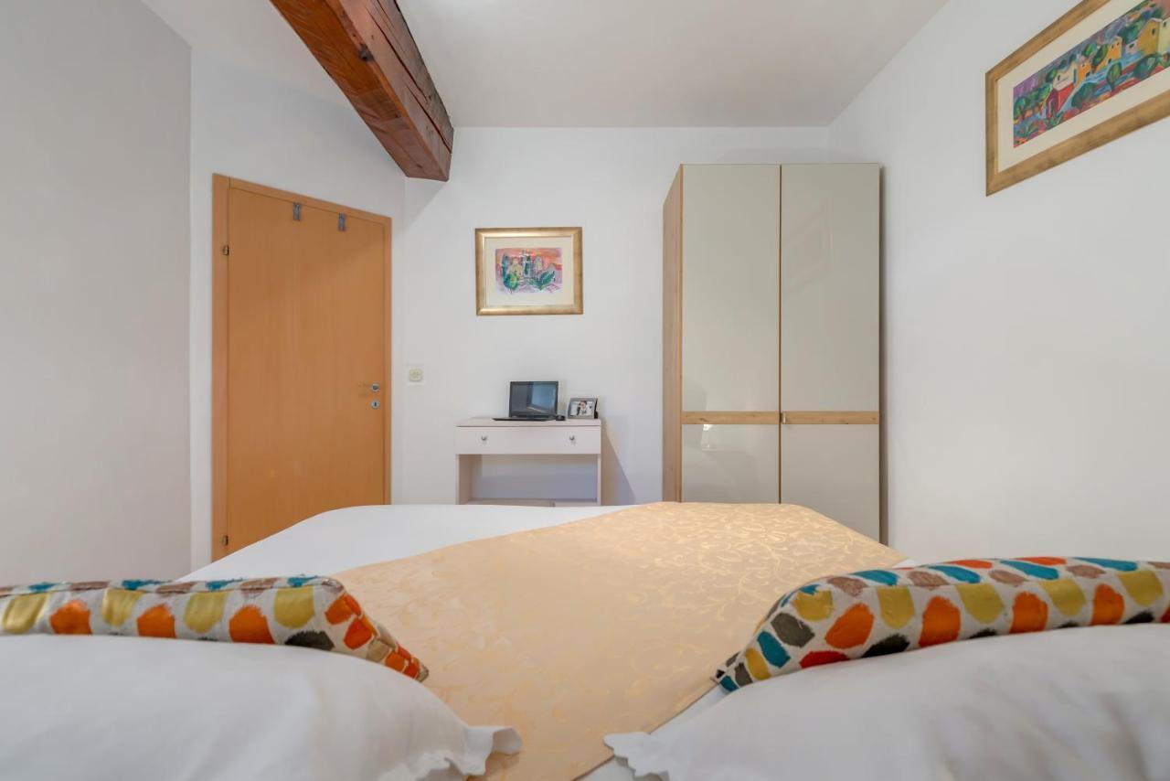Apartments Obala Bol Dış mekan fotoğraf