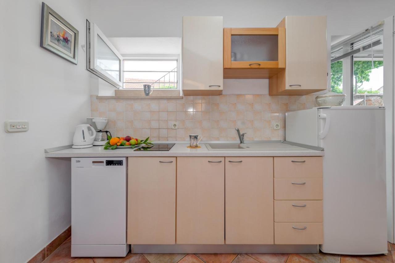 Apartments Obala Bol Dış mekan fotoğraf