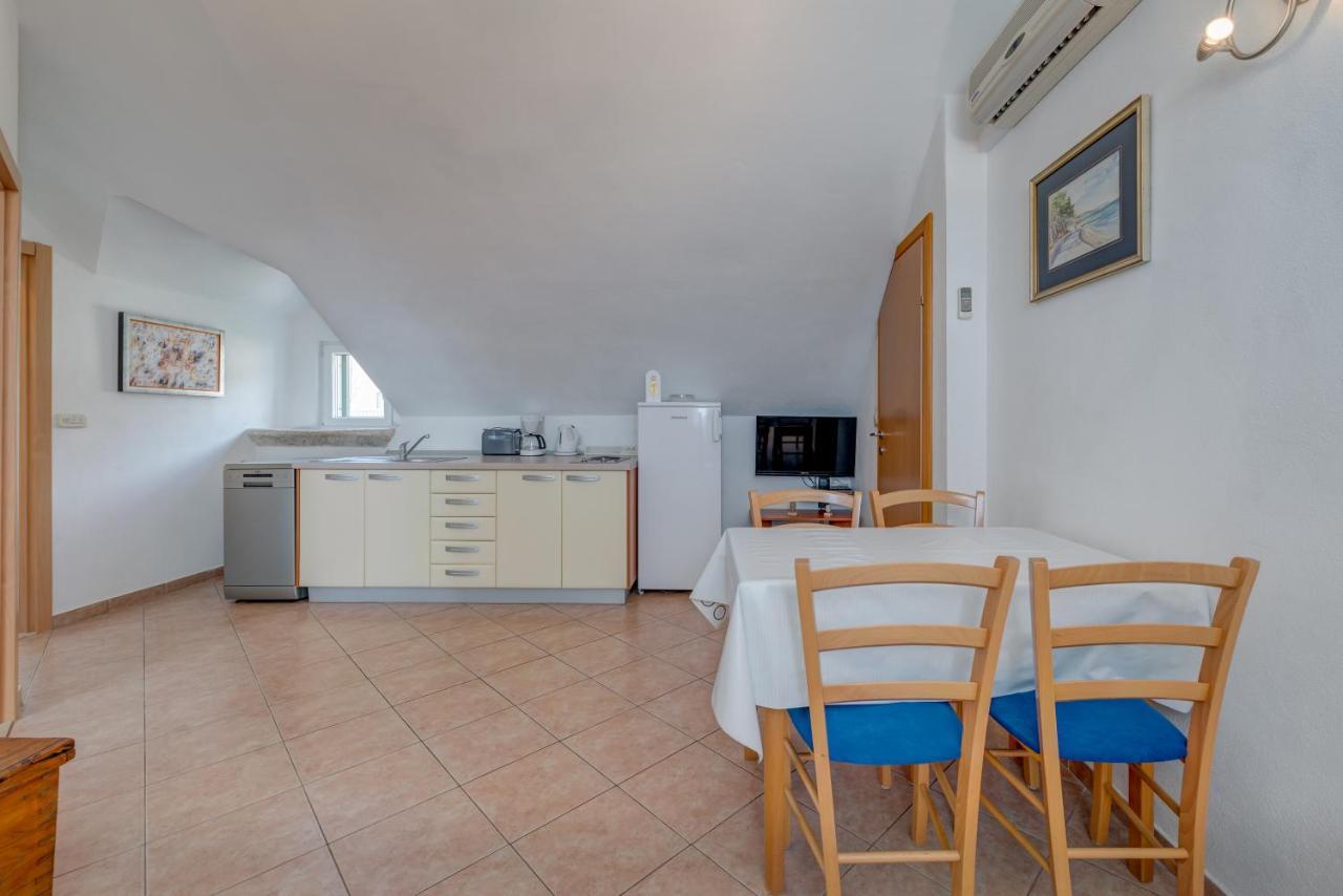 Apartments Obala Bol Dış mekan fotoğraf