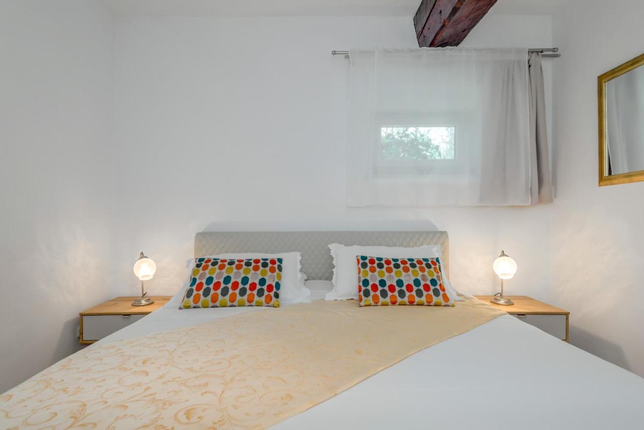 Apartments Obala Bol Dış mekan fotoğraf