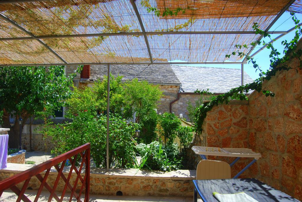 Apartments Obala Bol Dış mekan fotoğraf