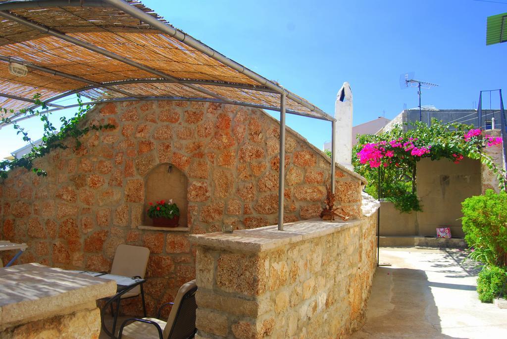 Apartments Obala Bol Dış mekan fotoğraf